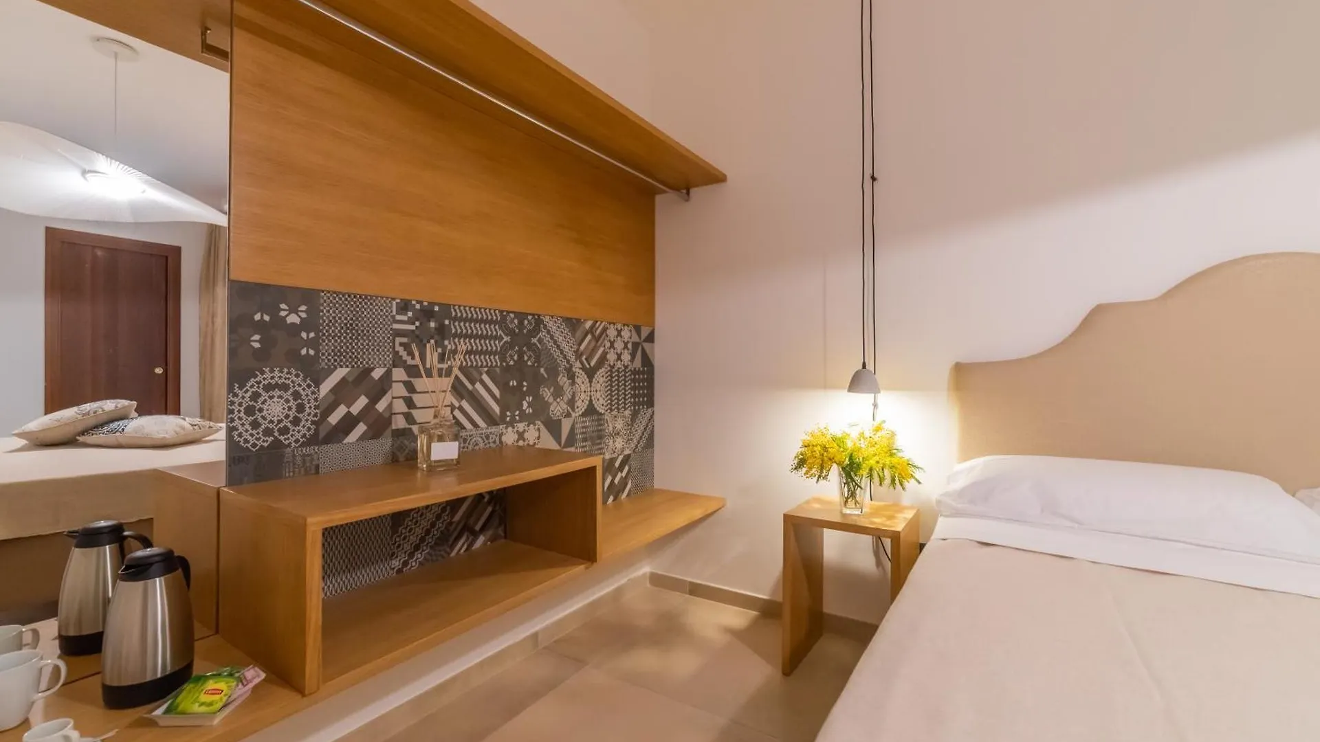 La Mimosa Rooms Trappitello 0*,  Italië